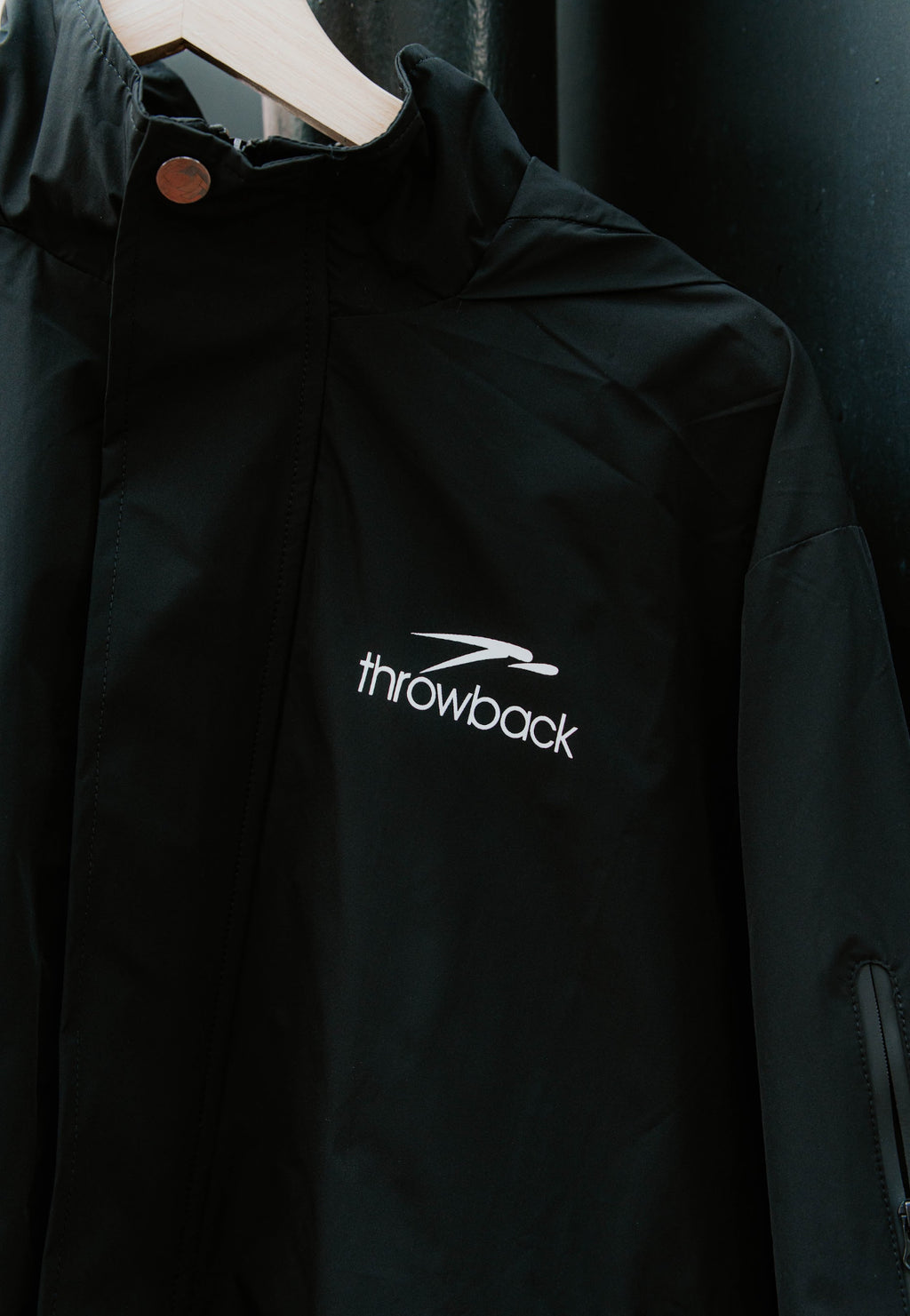 Throwback Storm Jacket - Black